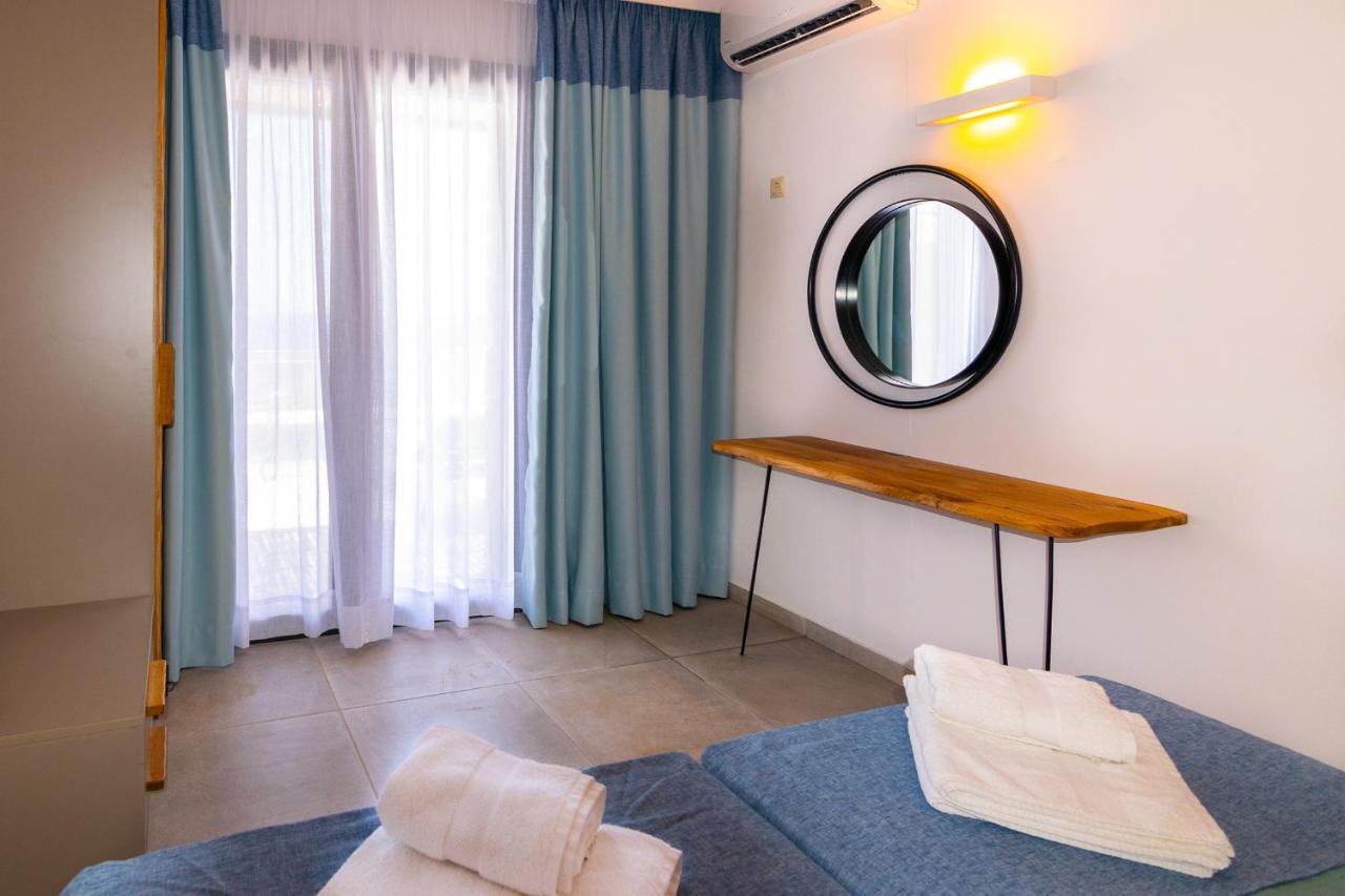 Varkotopi Villas 아요스 파블로스 외부 사진