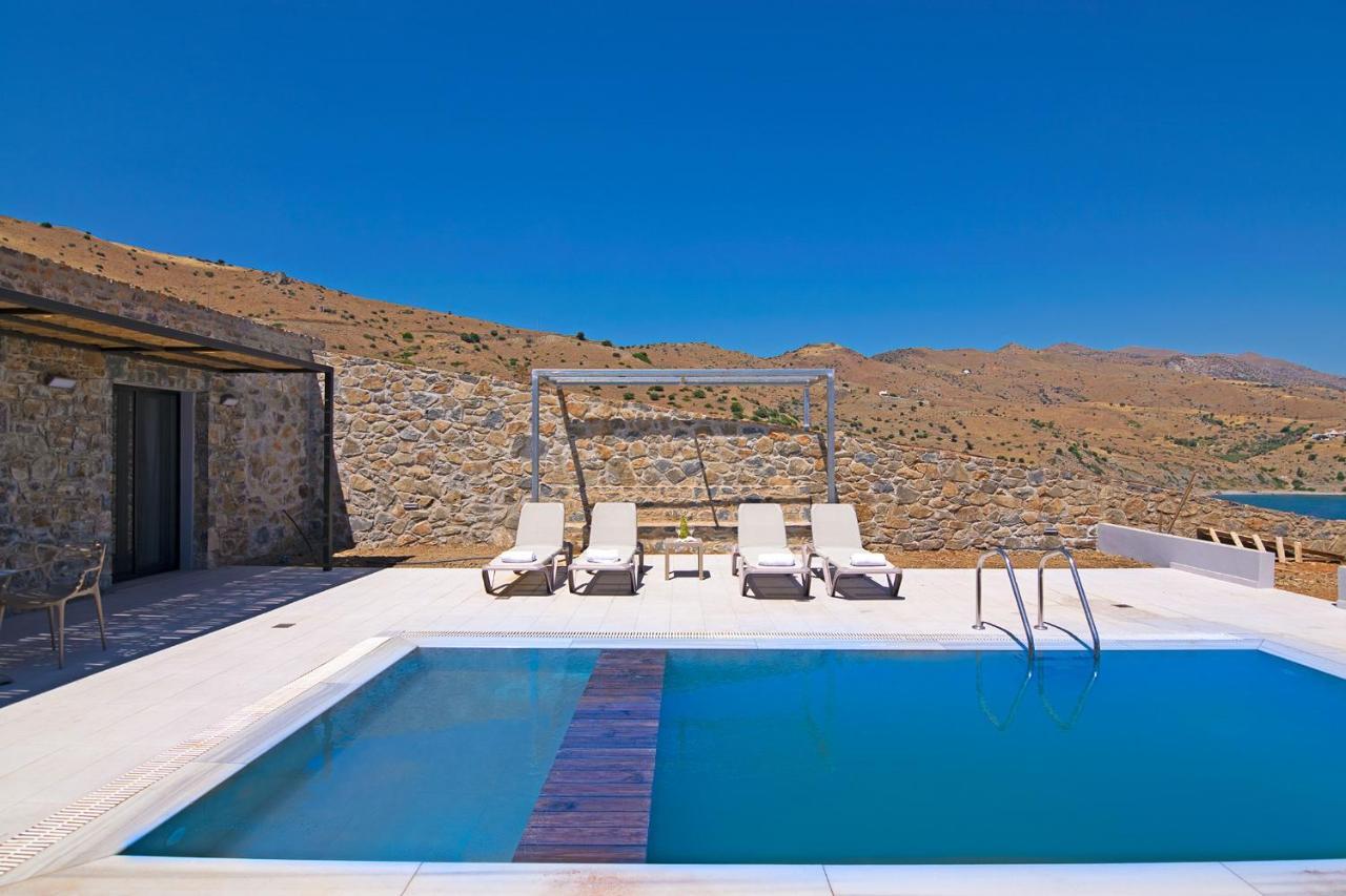 Varkotopi Villas 아요스 파블로스 외부 사진