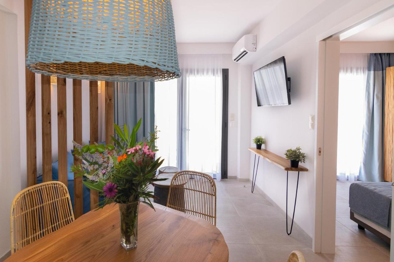 Varkotopi Villas 아요스 파블로스 외부 사진