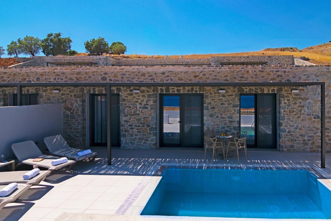 Varkotopi Villas 아요스 파블로스 외부 사진