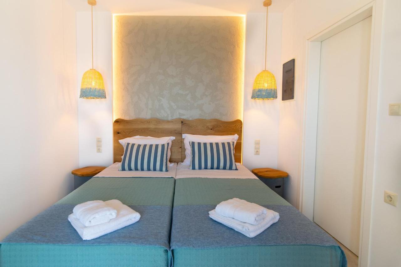 Varkotopi Villas 아요스 파블로스 외부 사진